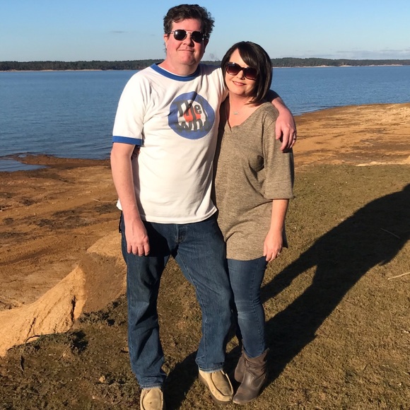 🎉Meet Your Posher, Shelly🎉 - Picture 3 of 8